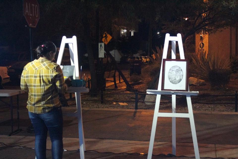 #AndadorCultural  🎨 Exposición de trabajos de la artista plástica Karla Paloma Osuna en el Andador Cultural de Plaza Bicentenario.